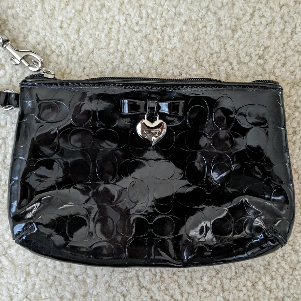 Coach Signature Wristlet - Black Patent Leather